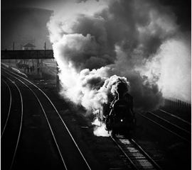 Train, London 1986, Gelatin silver print